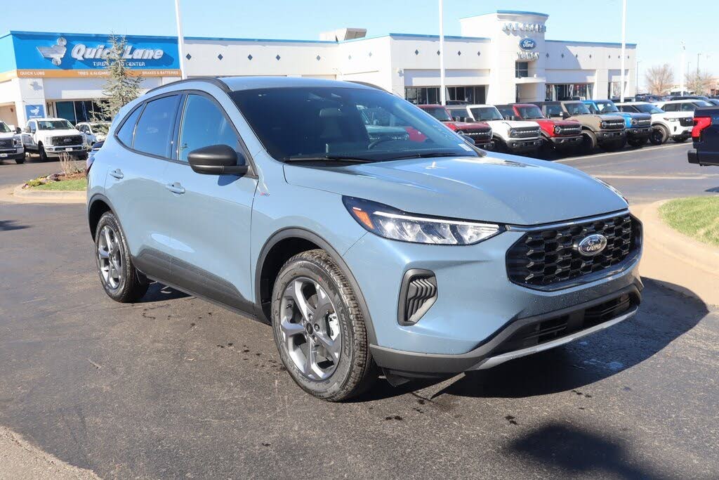 2026 Ford Escape ST-Line FWD