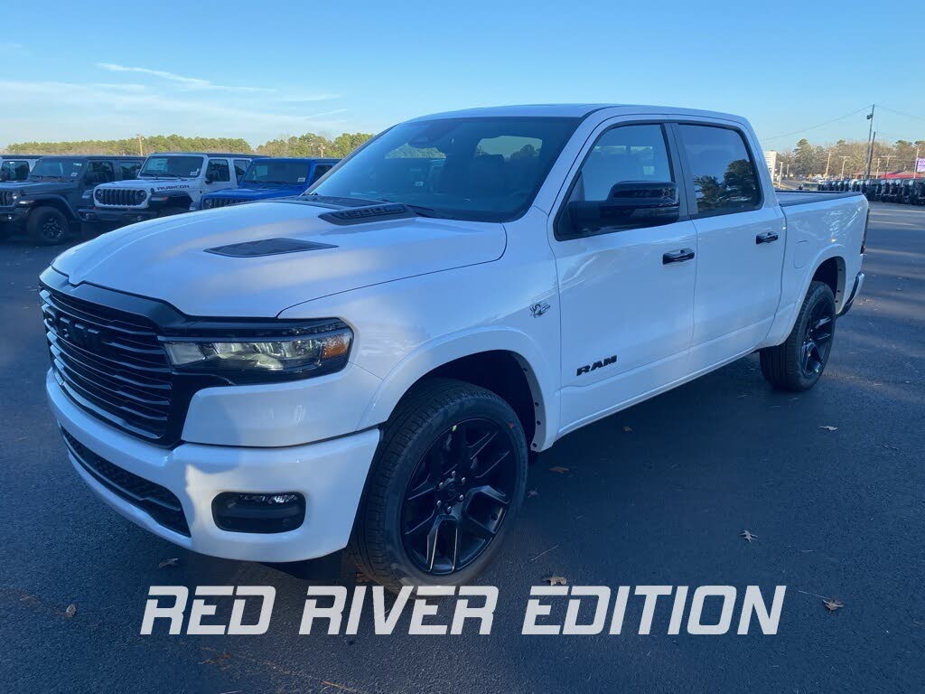 2026 RAM 1500 Laramie Crew Cab 4WD