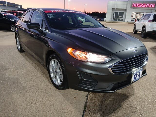 2020 Ford Fusion SE FWD