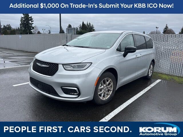 2024 Chrysler Pacifica Touring L FWD