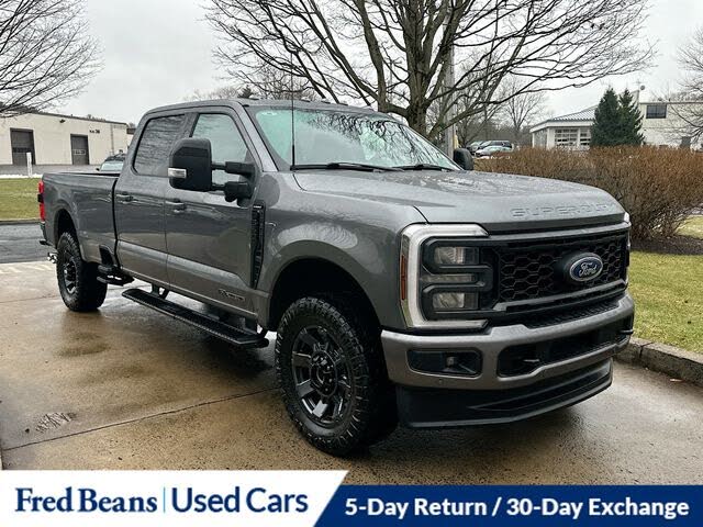 2024 Ford F-350 Super Duty Lariat Crew Cab 4WD