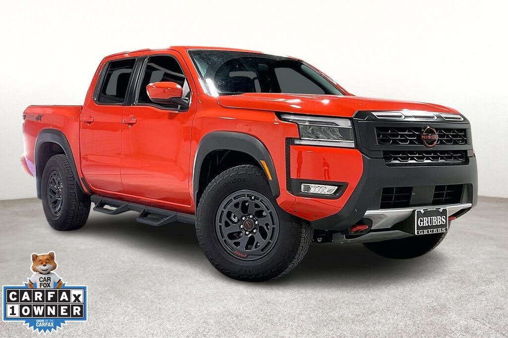 2025 Nissan Frontier PRO-4X Crew Cab 4WD