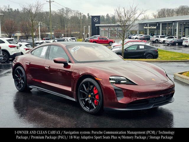 2022 Porsche Taycan GTS Sedan AWD