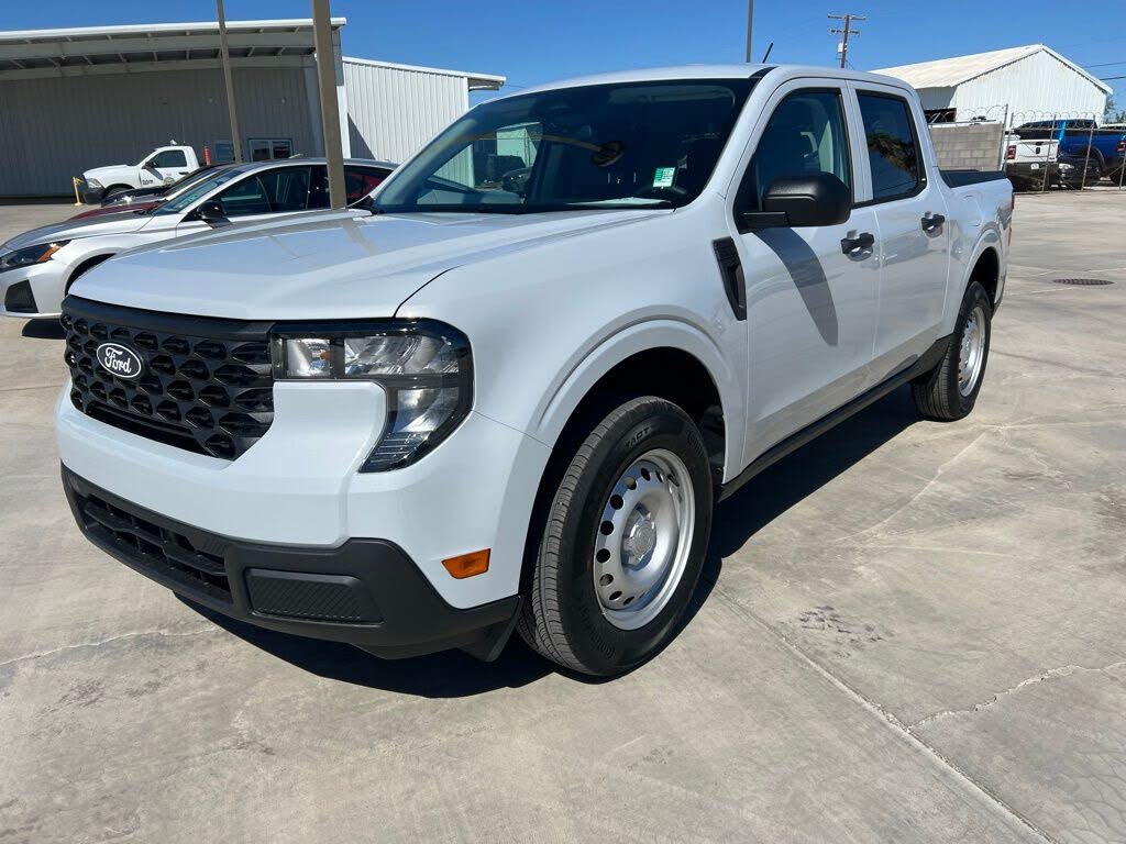 2025 Ford Maverick XL SuperCrew AWD