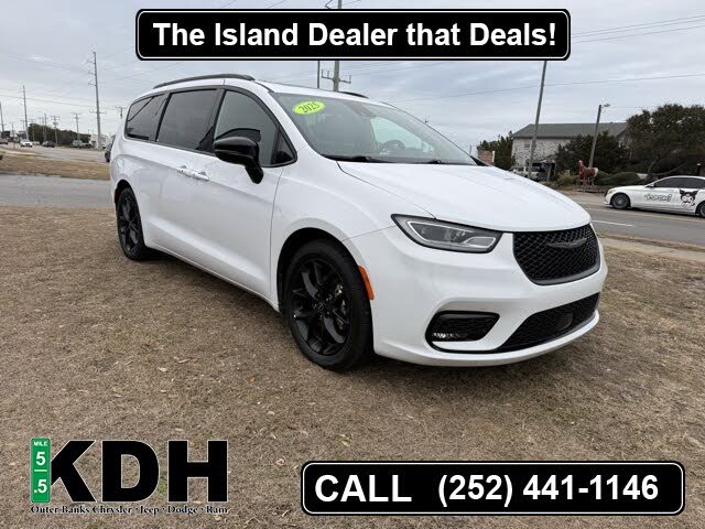 2025 Chrysler Pacifica Limited FWD