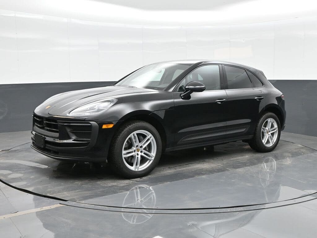 2025 Porsche Macan AWD