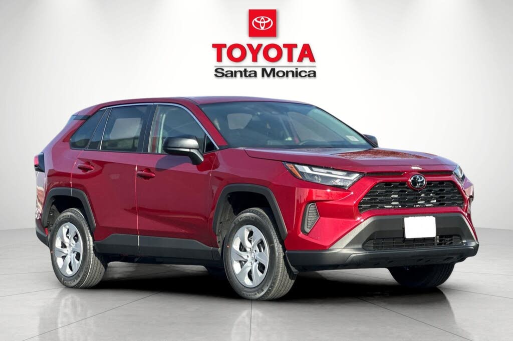 2025 Toyota RAV4 LE FWD