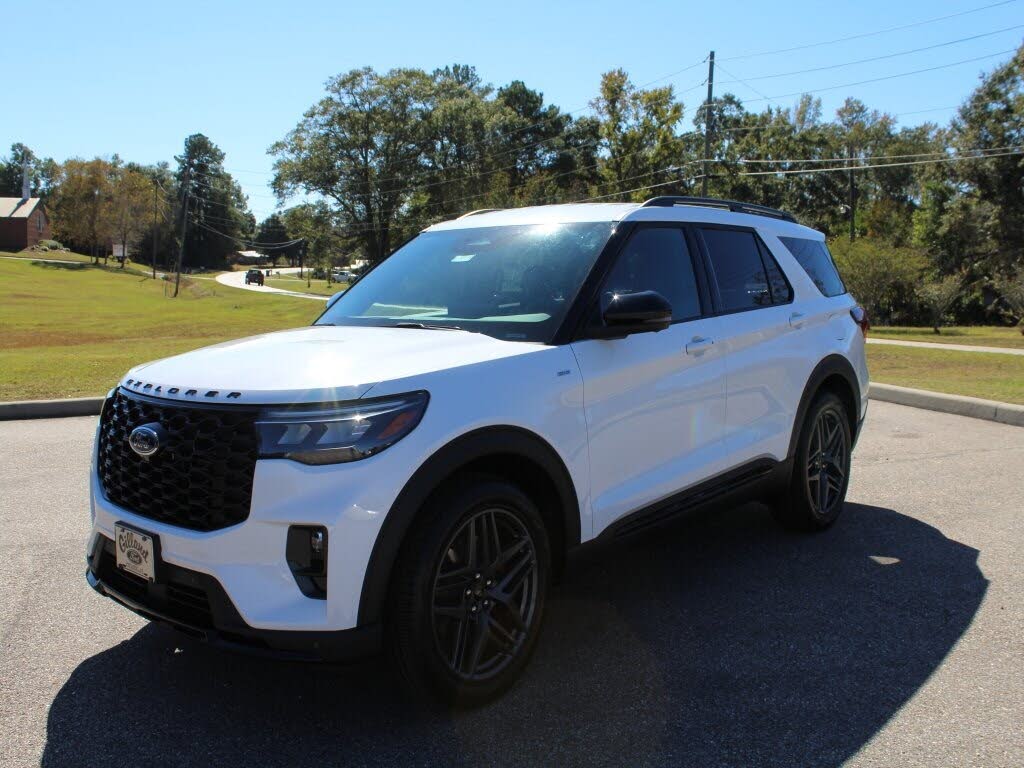 2026 Ford Explorer ST-Line RWD