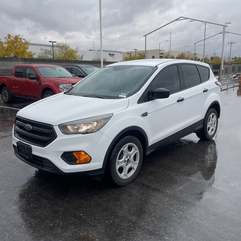 2018 Ford Escape S FWD