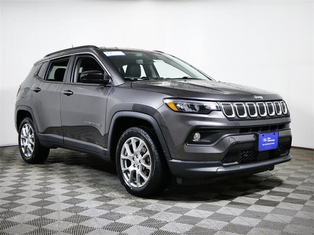 2022 Jeep Compass Latitude Lux 4WD