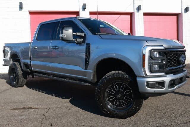 2024 Ford F-350 Super Duty Lariat Crew Cab 4WD