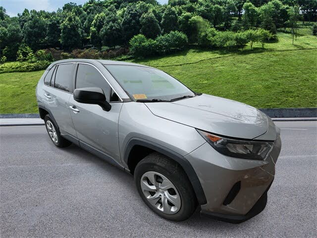 2022 Toyota RAV4 LE FWD