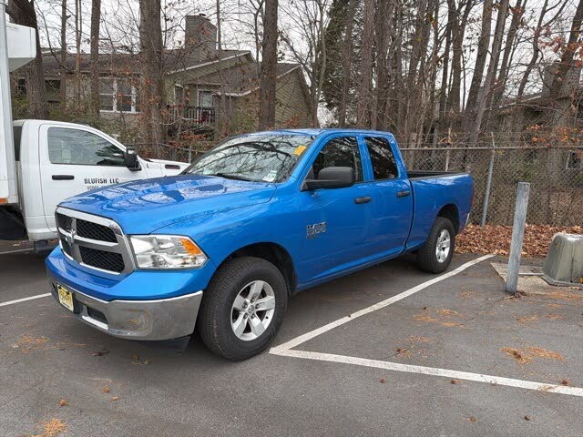 2024 RAM 1500 Classic SLT Quad Cab 4WD