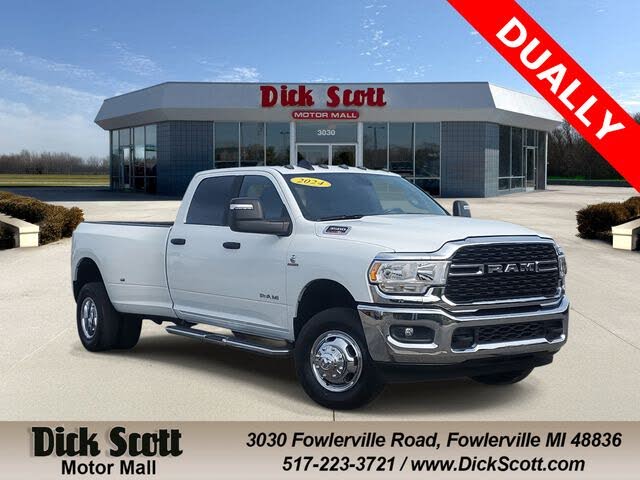 2024 RAM 3500 Big Horn Crew Cab LB DRW 4WD