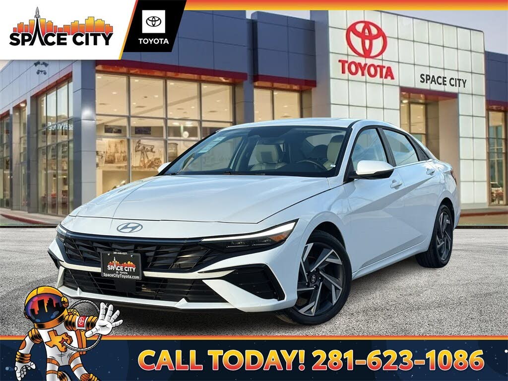 2025 Hyundai Elantra Limited FWD