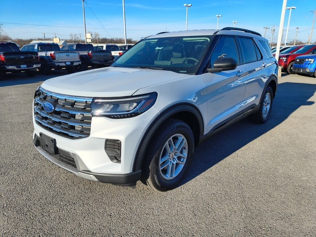 2026 Ford Explorer Active AWD
