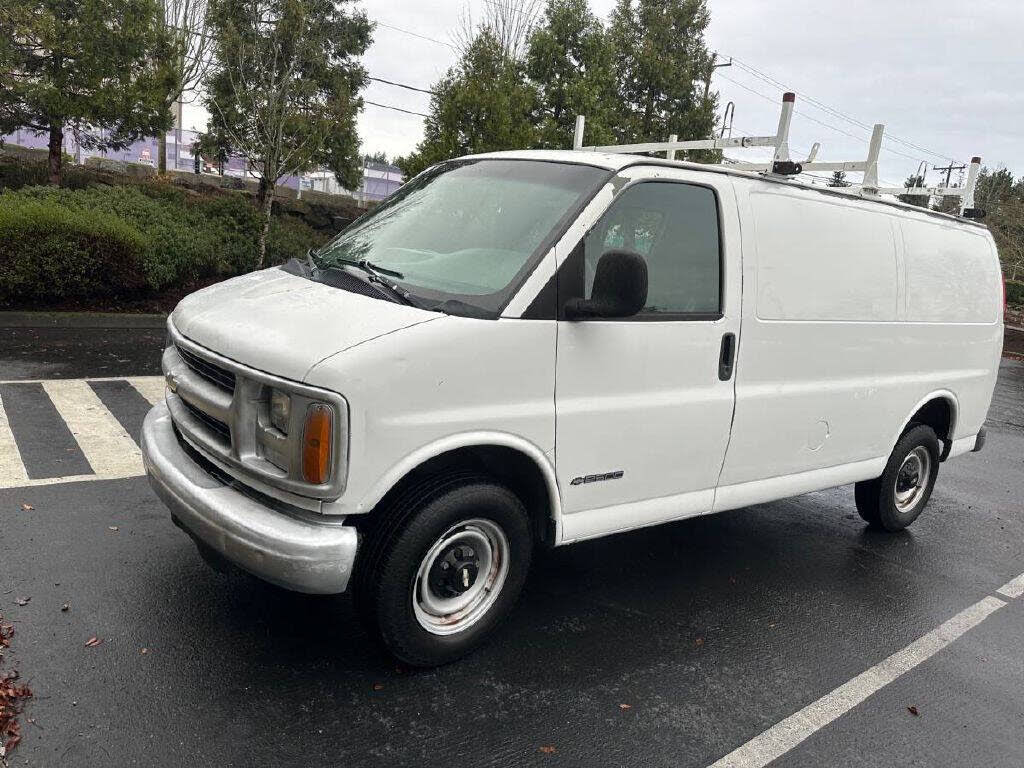 1999 Chevrolet Express Cargo G2500 RWD
