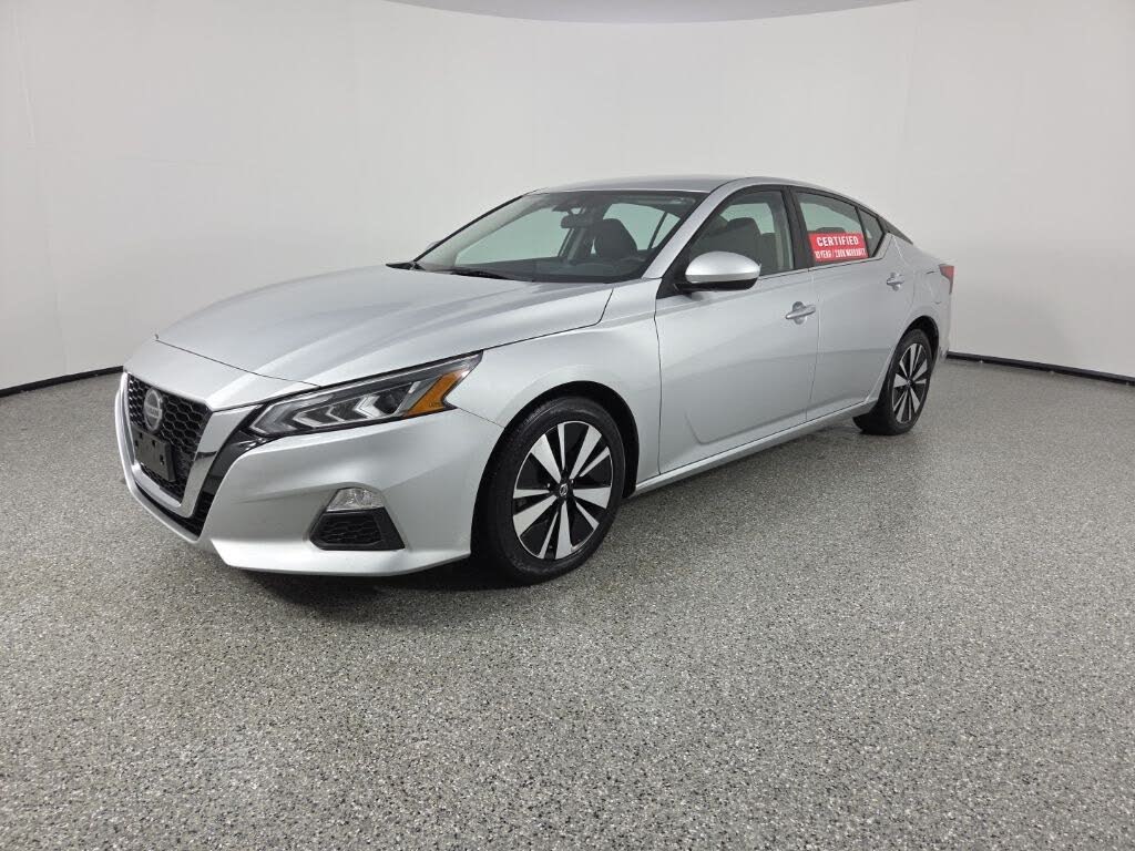 2022 Nissan Altima 2.5 SV FWD