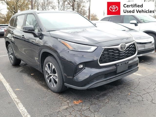 2023 Toyota Highlander XLE FWD