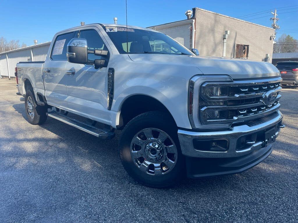 2024 Ford F-250 Super Duty Lariat Crew Cab 4WD