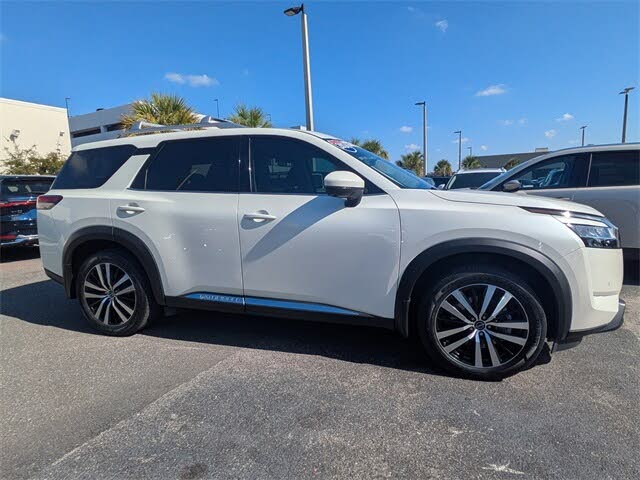 2024 Nissan Pathfinder Platinum 4WD