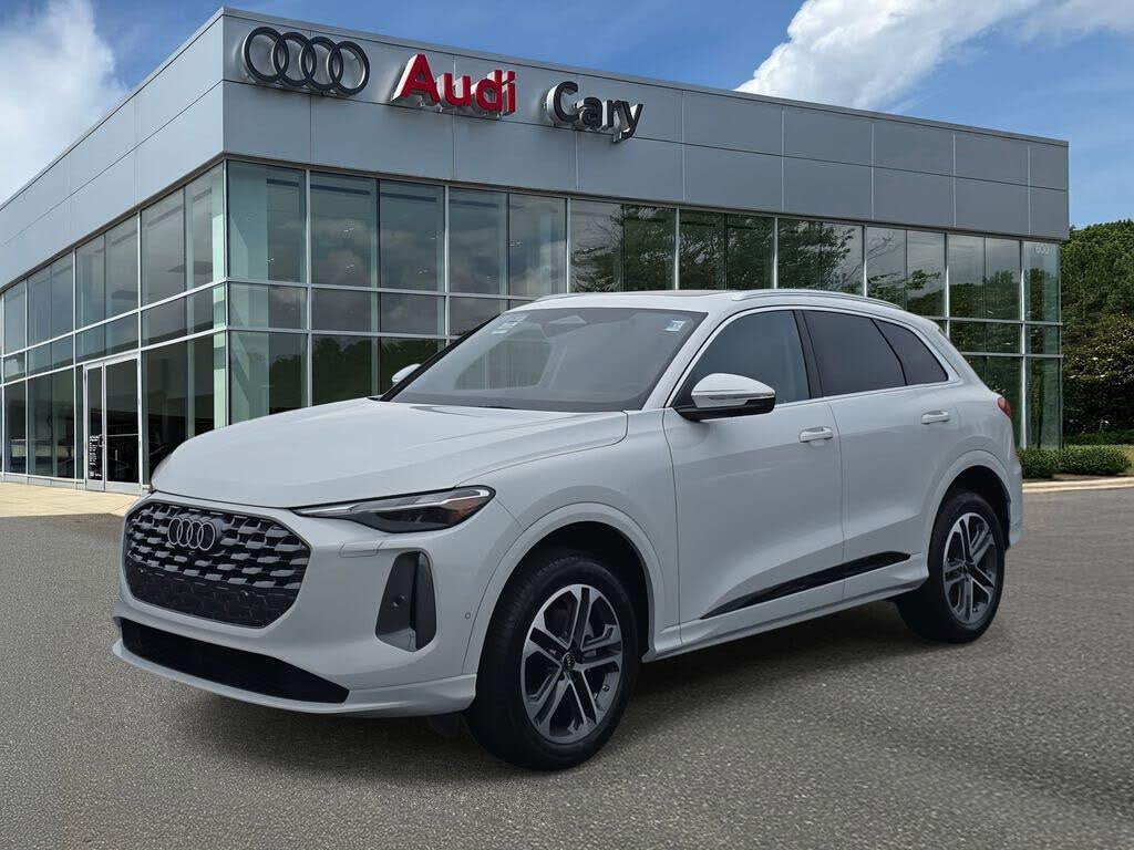 2025 Audi Q5 quattro Premium 40 TFSI