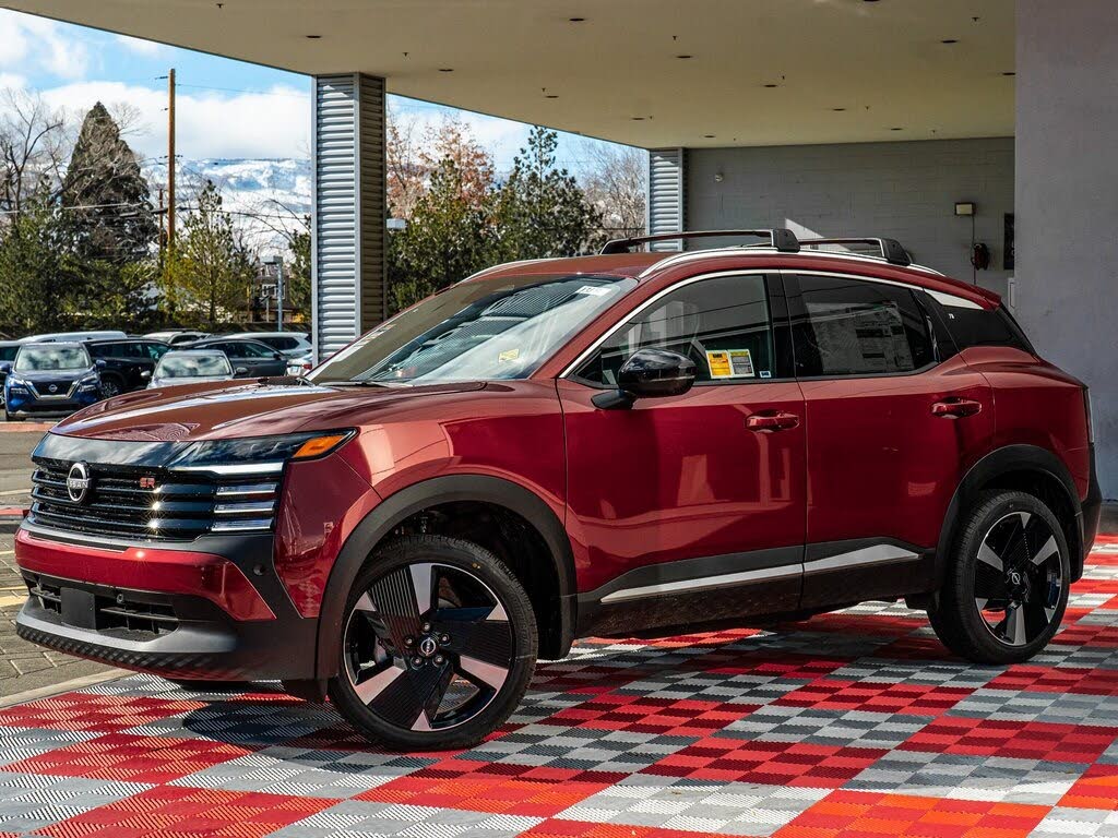 2026 Nissan Kicks SR AWD