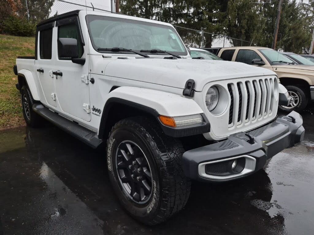2020 Jeep Gladiator Overland Crew Cab 4WD
