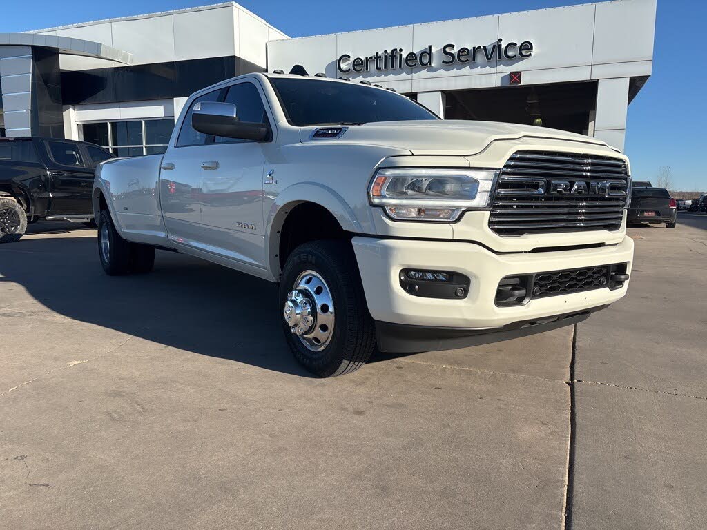 2022 RAM 3500 Laramie Crew Cab LB DRW 4WD