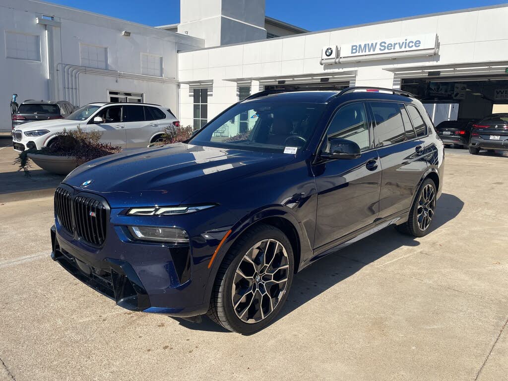 2024 BMW X7 M60i AWD