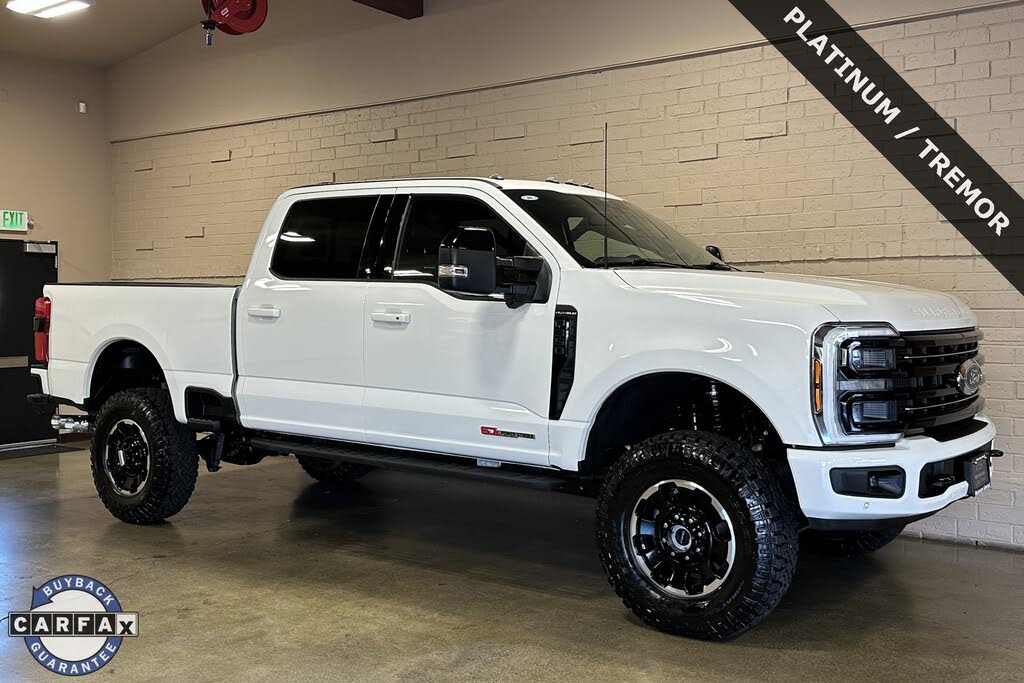 2025 Ford F-350 Super Duty Platinum Crew Cab 4WD