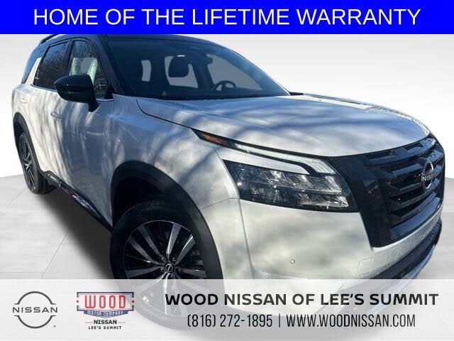 2025 Nissan Pathfinder Platinum 4WD