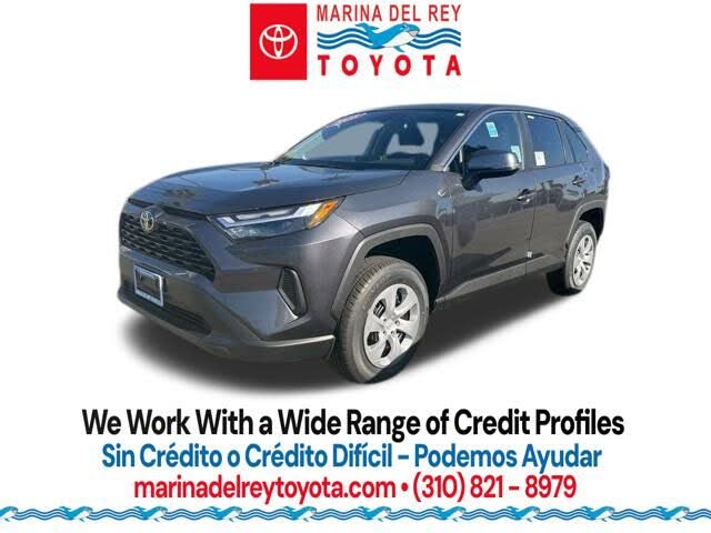 2025 Toyota RAV4 LE FWD