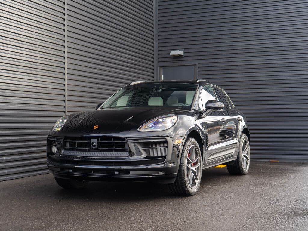 2026 Porsche Macan S AWD
