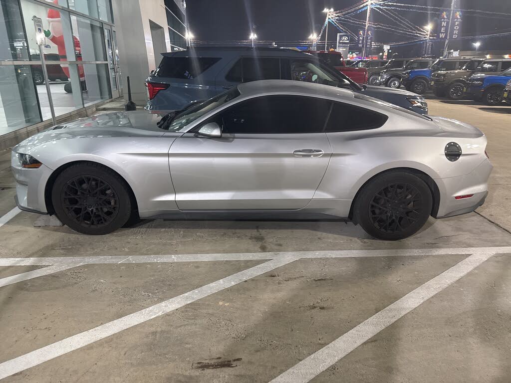 2018 Ford Mustang EcoBoost Coupe RWD
