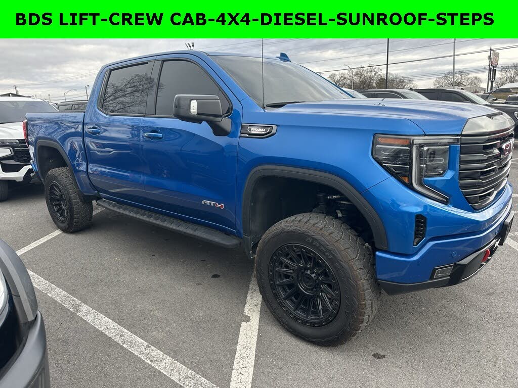 2024 GMC Sierra 1500 AT4 Crew Cab 4WD