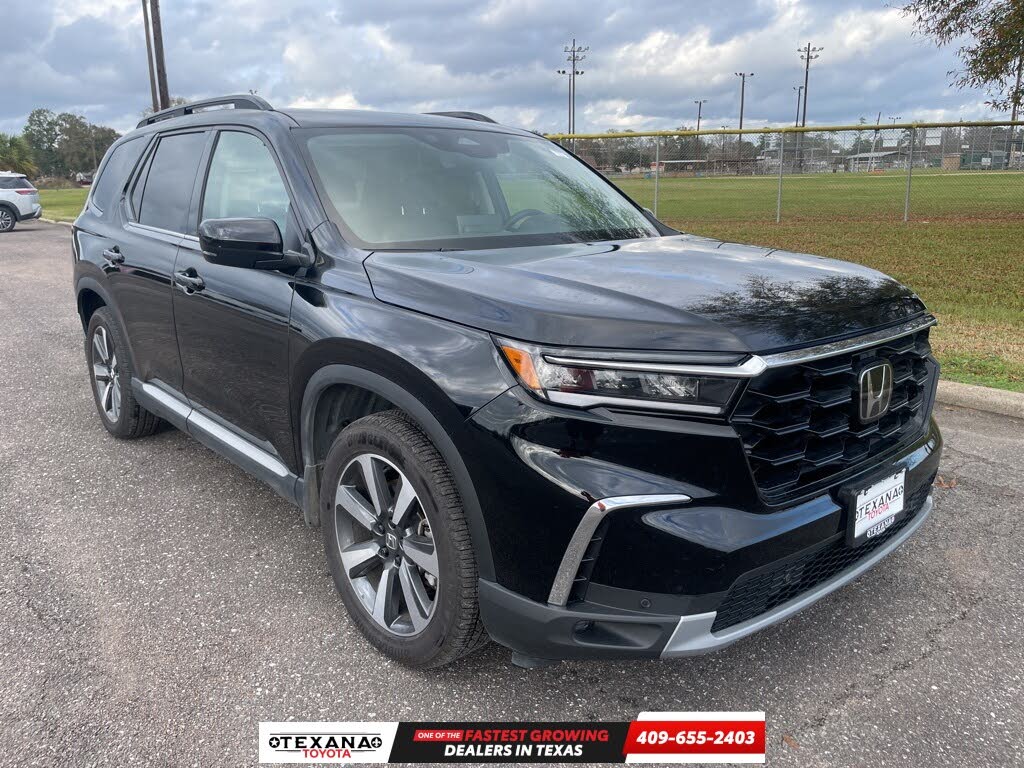 2025 Honda Pilot Touring AWD
