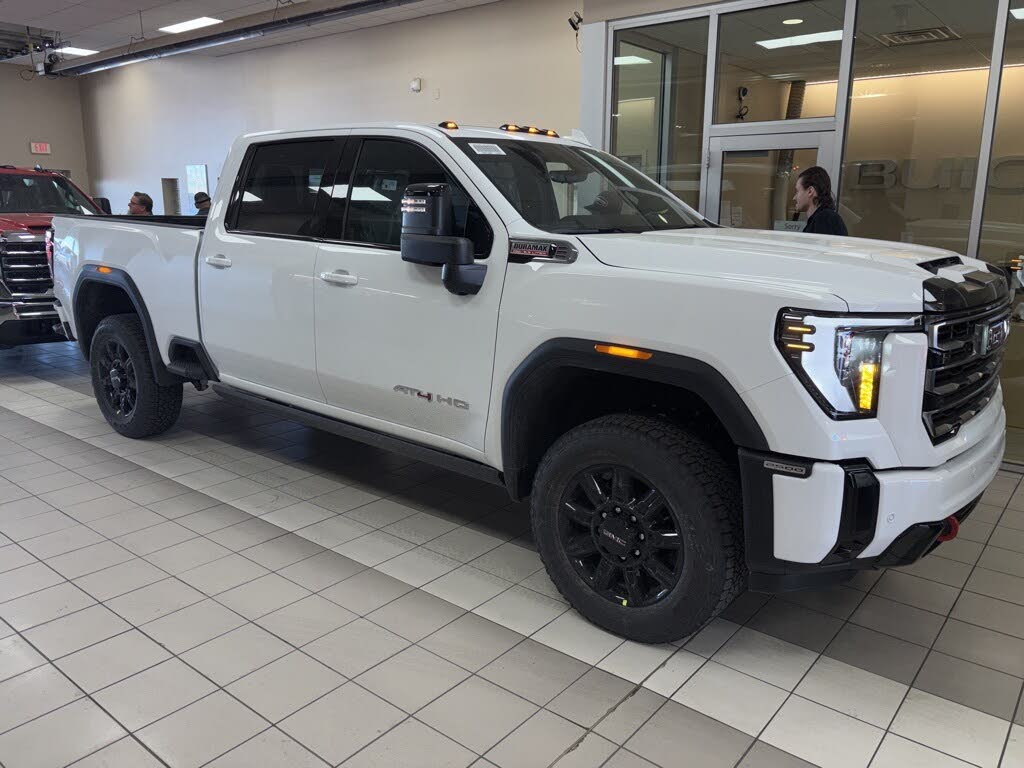 2026 GMC Sierra 2500HD AT4 Crew Cab 4WD