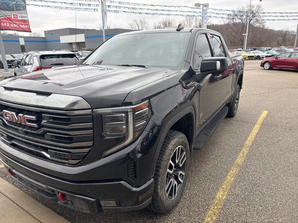 2023 GMC Sierra 1500 AT4 Crew Cab 4WD