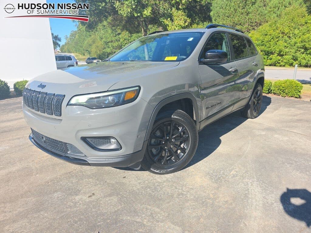 2023 Jeep Cherokee Altitude 4WD