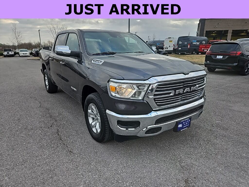 2024 RAM 1500 Laramie Crew Cab 4WD