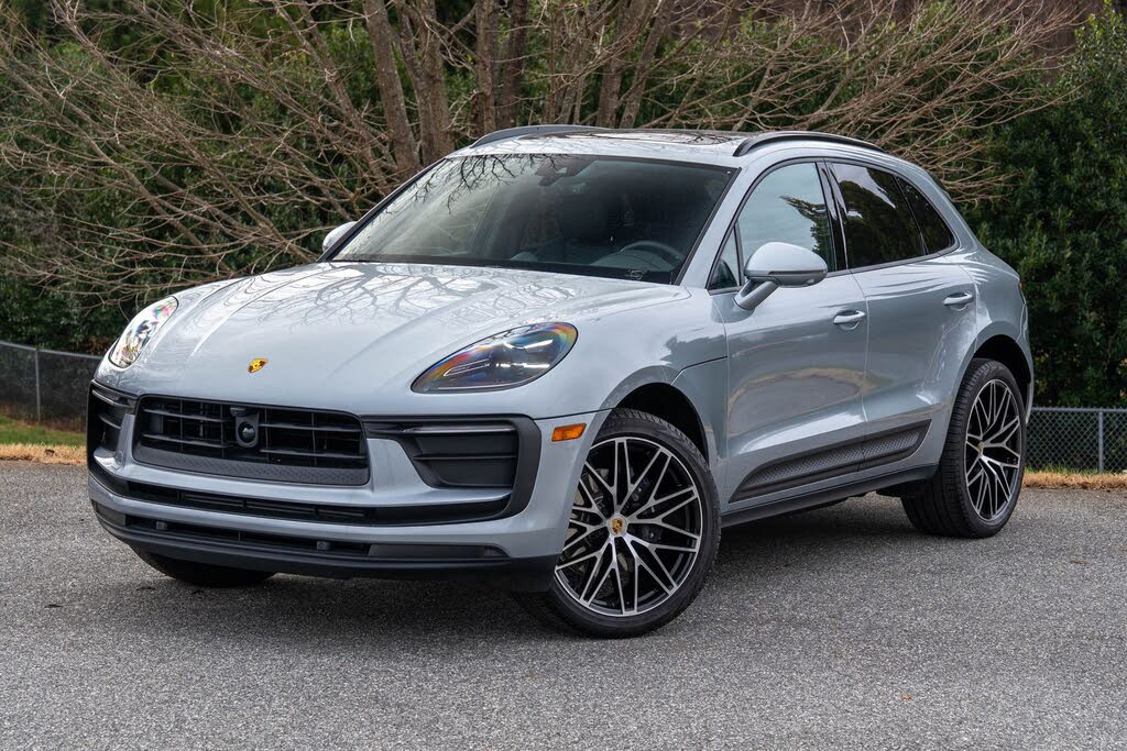 2025 Porsche Macan AWD
