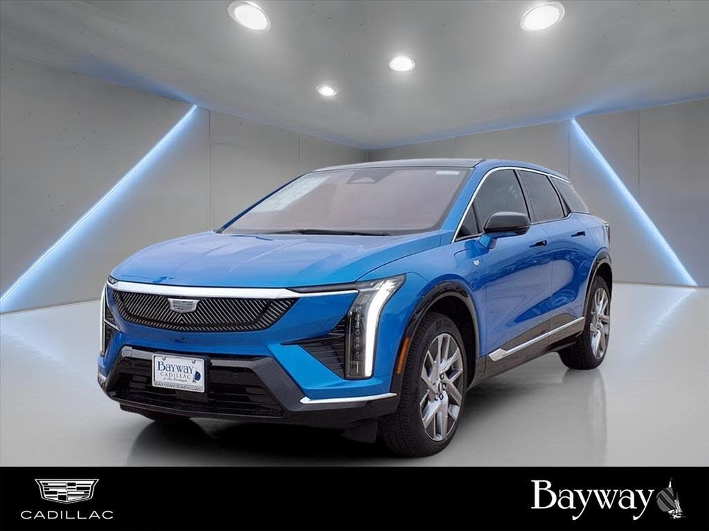 2026 Cadillac OPTIQ Luxury AWD
