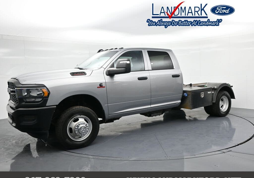 2024 RAM 3500 Chassis Tradesman Crew Cab LB DRW RWD