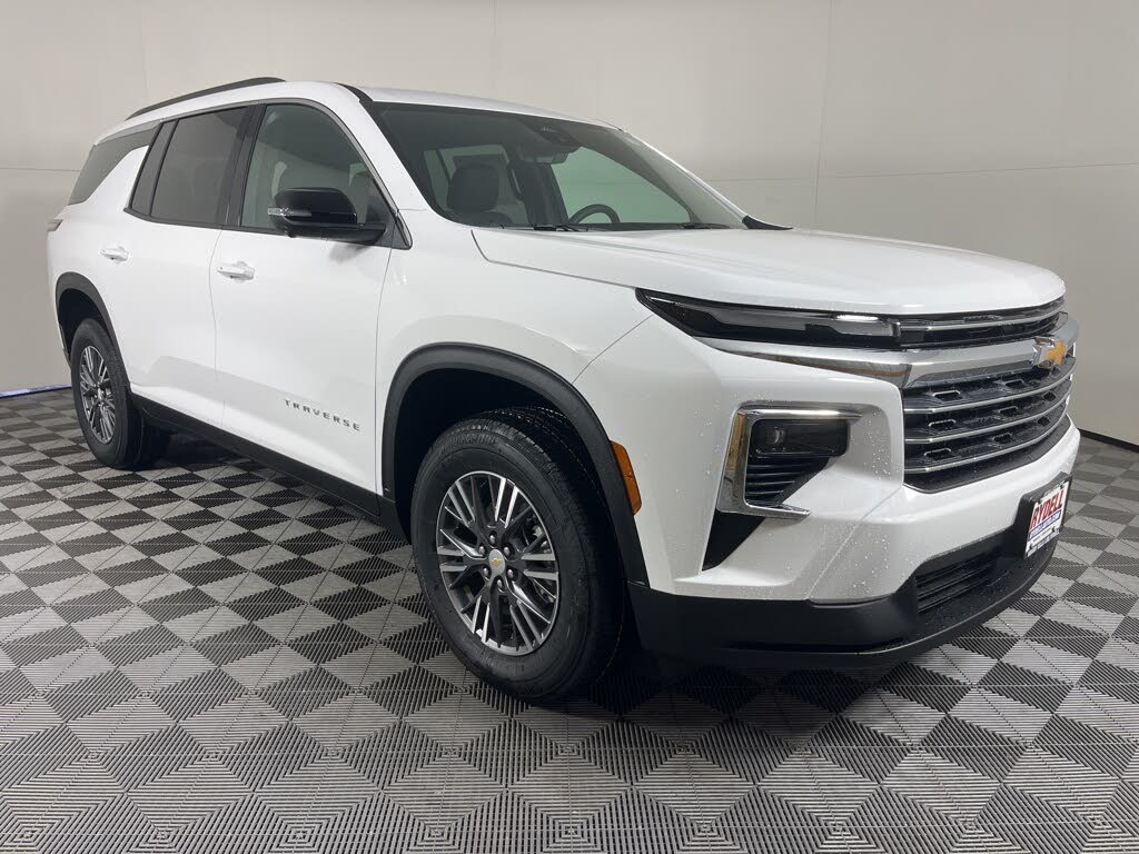 2026 Chevrolet Traverse LT FWD