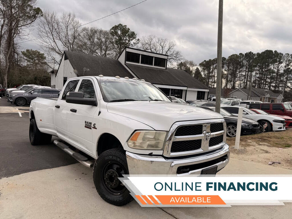 2018 RAM 3500 Tradesman Crew Cab LB DRW 4WD
