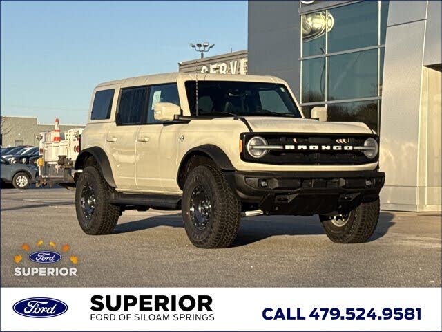 2025 Ford Bronco Outer Banks 4-Door 4WD