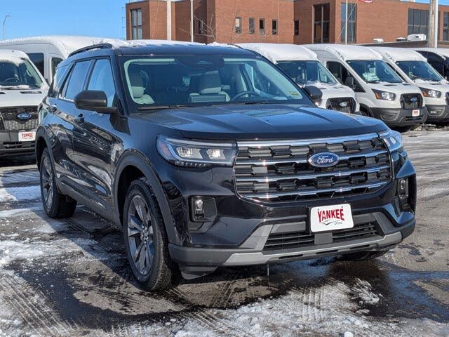 2026 Ford Explorer Active AWD