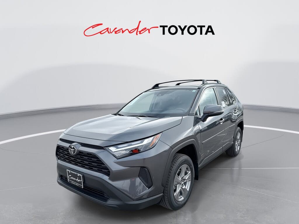 2025 Toyota RAV4 XLE FWD