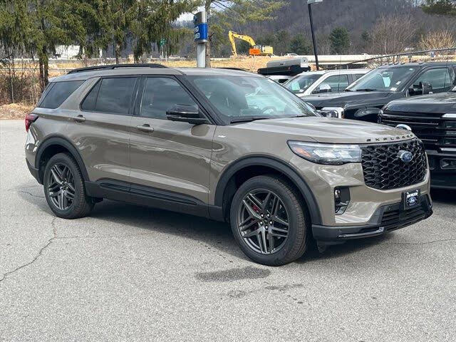 2026 Ford Explorer ST-Line AWD